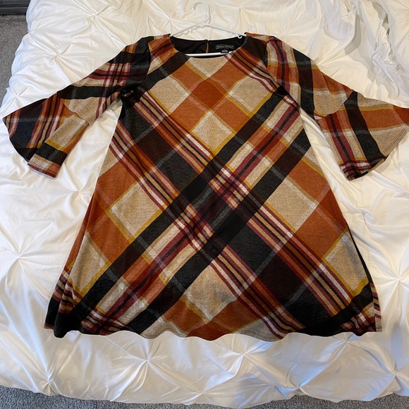 Jessica Howard Bell Sleeve Dress - Picture 1 of 3